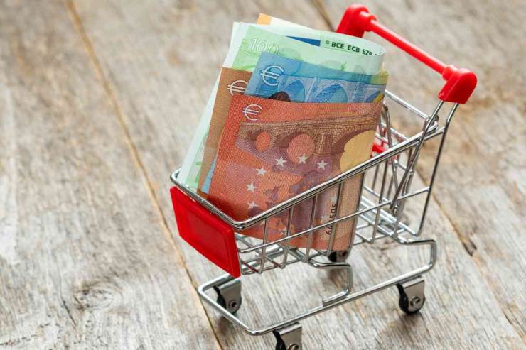 Carrello con euro